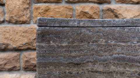 Каменное унитаз с бачком Anselmo Standart из серого камня - травертина Silver travertine матовая_3