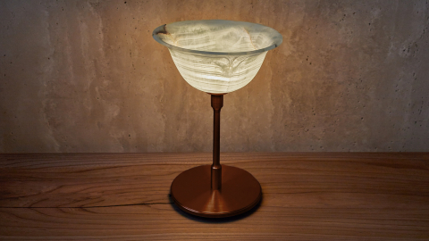 Каменный настольный светильник Bell Kern UP из оникса белый White Onyx_5