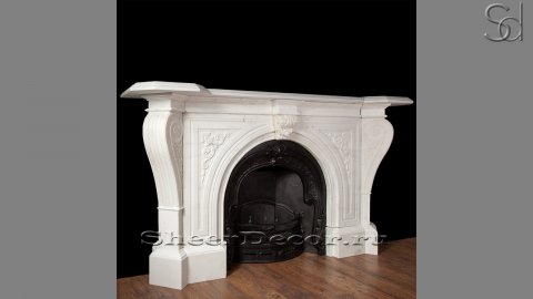 Мраморный портал белого цвета для отделки камина Bella из натурального камня Bianco Extra 254111401_1