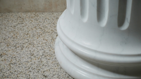 Каменный стол Columna M1 из белого мрамора Bianco Extra в сборе _7
