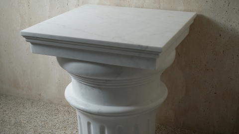 Мраморный стол Columna M2 из камня Bianco Extra_8