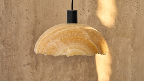 Каменный подвесной светильник Crag Pendant BL из желтого оникса Honey Onyx_2