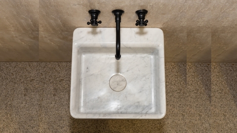 Белая раковина с пьедесталом Cubise M5 из натурального мрамора Bianco Carrara ИТАЛИЯ 932005175 для  комнаты_4