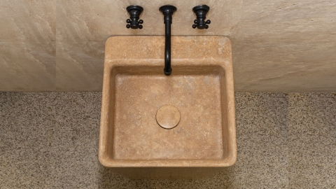 Бежевая раковина с пьедесталом Cubise M5 из камня травертина Classico Romano ТУРЦИЯ 932004075 для ванной комнаты_3