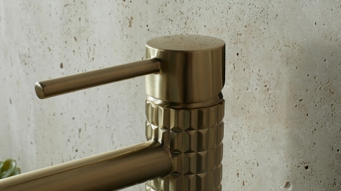 Накладной смеситель для раковины Diama Crystal с глянцевой фактурой из латуни сорта Brushed Gold золотого цвета ИНДИЯ 688546103_9
