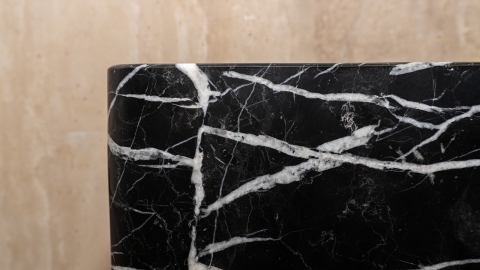 Черная раковина с пьедесталом Flow M10 из натурального мрамора Nero Marquina ИСПАНИЯ 0230181710 для  комнаты_4