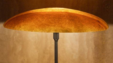 Каменный настольный светильник Frisbee 509 из оникса желтый Honey Onyx_3