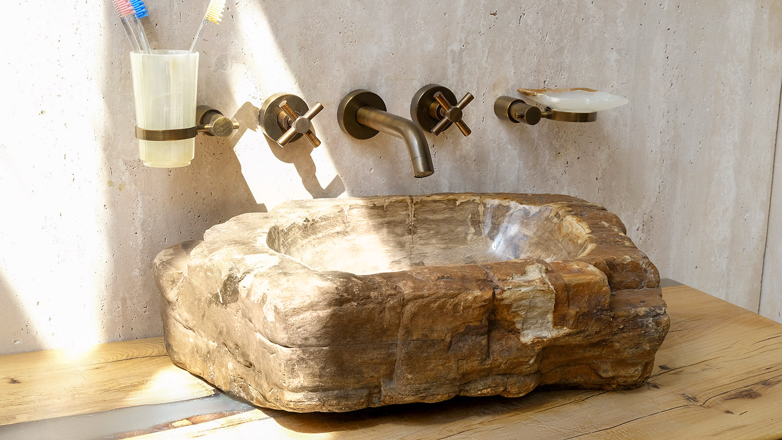 Каменная мойка Hector M142 из окаменелого дерева Petrified Brownwood ИНДОНЕЗИЯ 00709511142 для ванной_8