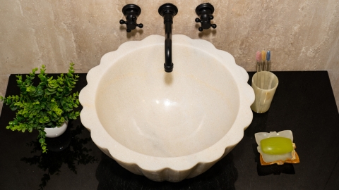 Каменная курна нестандартной формы Karla из белого мрамора Crystal White КИТАЙ 438072121_5