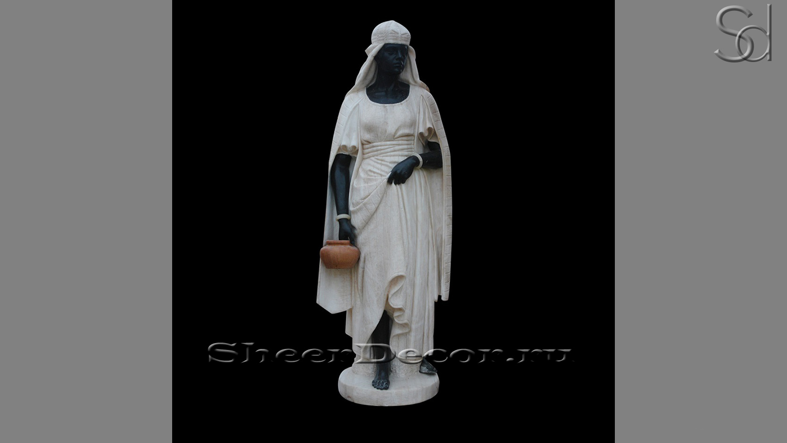 Мраморная скульптура Musa Ribbed из камня Bianco Extra_1