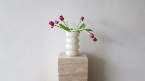 Каменная стакан круглой формы OrugaFlorero из белого камня White Onyx_1