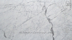 Мраморные слэбы и плитка из натурального мрамора Bianco Carrara белого цвета_1