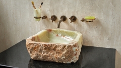 Каменная раковина природной формы Hector P4 из зеленого камня Green Onyx колотая_1