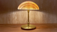 Каменный настольный светильник Orbit из оникса желтый Honey Onyx_1