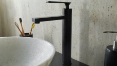 Накладной смеситель для раковины Palanca Treeno из латуни сорта Black Brass ИНДИЯ 646401003_1