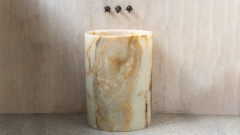 Белая раковина с пьедесталом Liso из камня оникса White Onyx АФГАНИСТАН 977043171 для ванной комнаты_1
