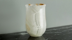 Накладной стакан для в ванную Lira из оникса White Onyx_1