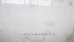 Напольная плитка и слэбы из натурального оникса  Bianco Extra белого цвета_1